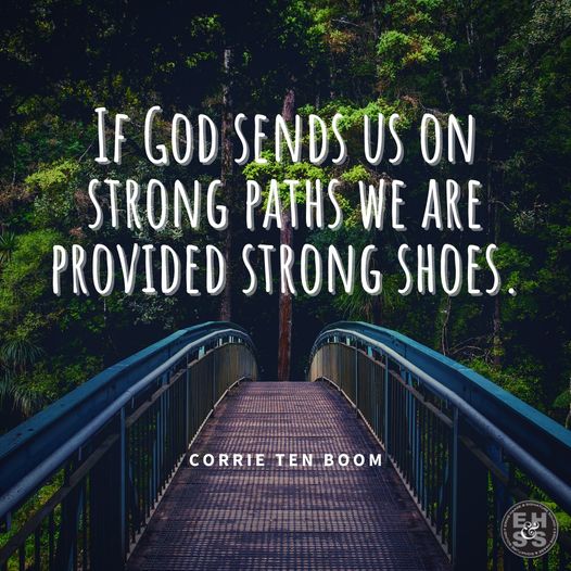 Strong Shoes for Strong Paths